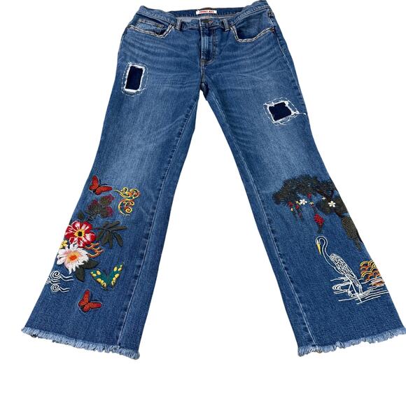 Johnny Was Denim - Johnny Was Cropped Baby Boot Jeans 28 Blue Embroidered Boho Floral
